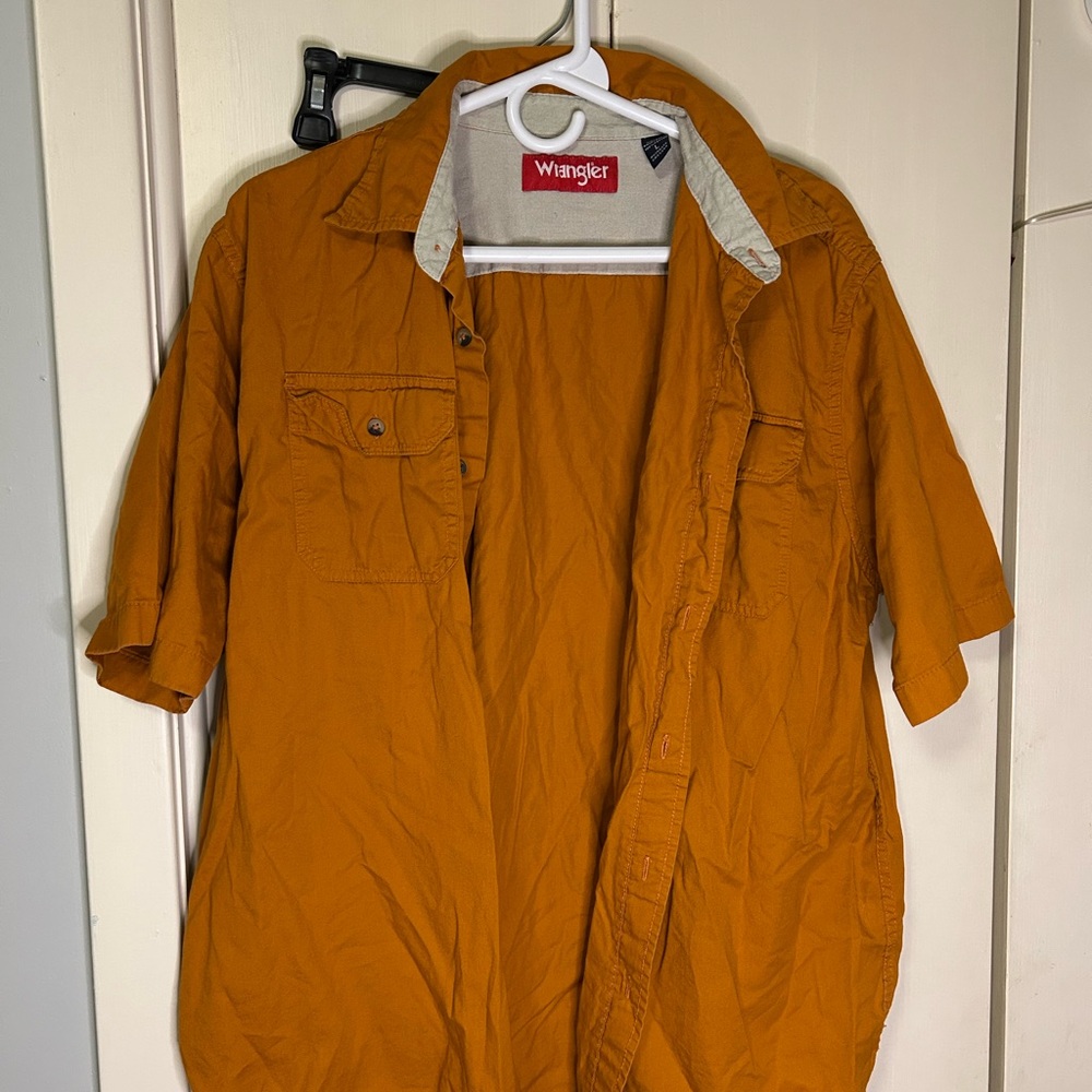 Wrangler Men's Orange Casual Button Down Shirt
